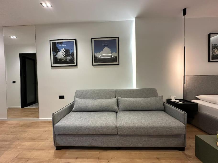 Elegant Studio - Tirana City Center Buitenkant foto