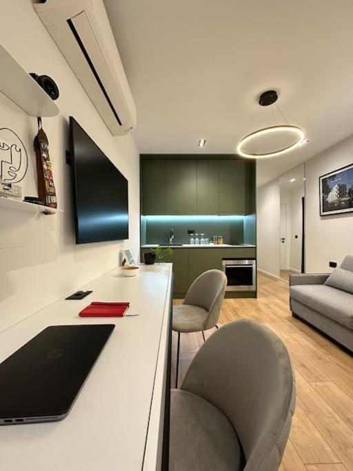 Elegant Studio - Tirana City Center Buitenkant foto
