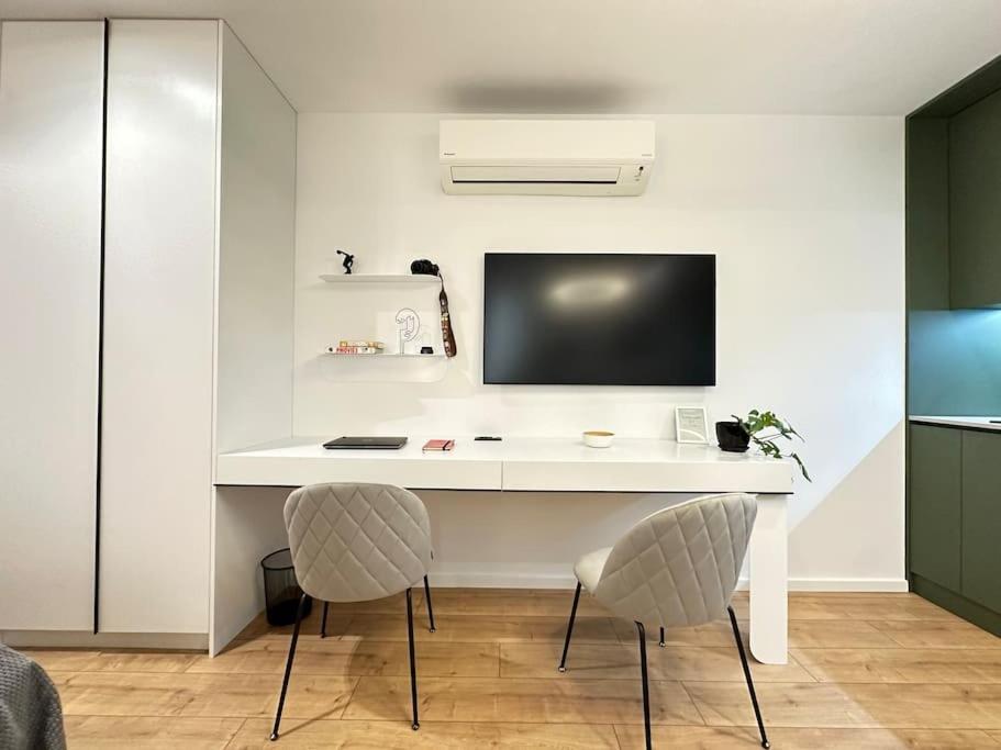 Elegant Studio - Tirana City Center Buitenkant foto